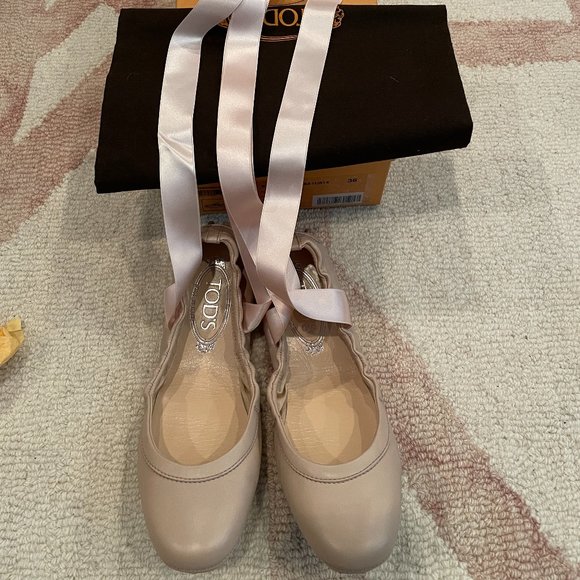 TOD'S Pink/Nude Leather Ballet Flats - Picture 5 of 5